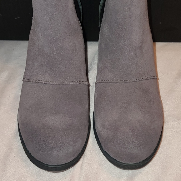 Sorel Boots - Picture 3 of 15